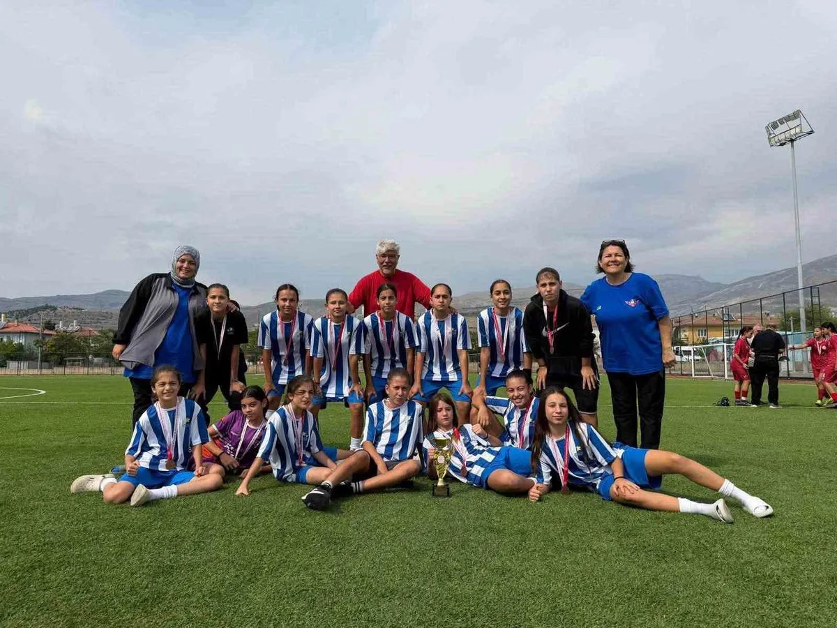 ANALİG Futbol Türkiye Şampiyonası Erzincan'da Tamamlandı