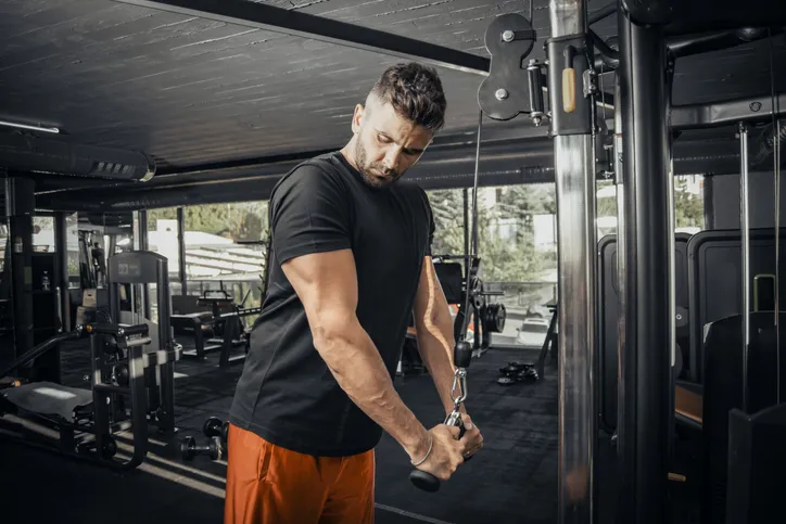 Arka kol-triceps geliştirme hareketleri 👉