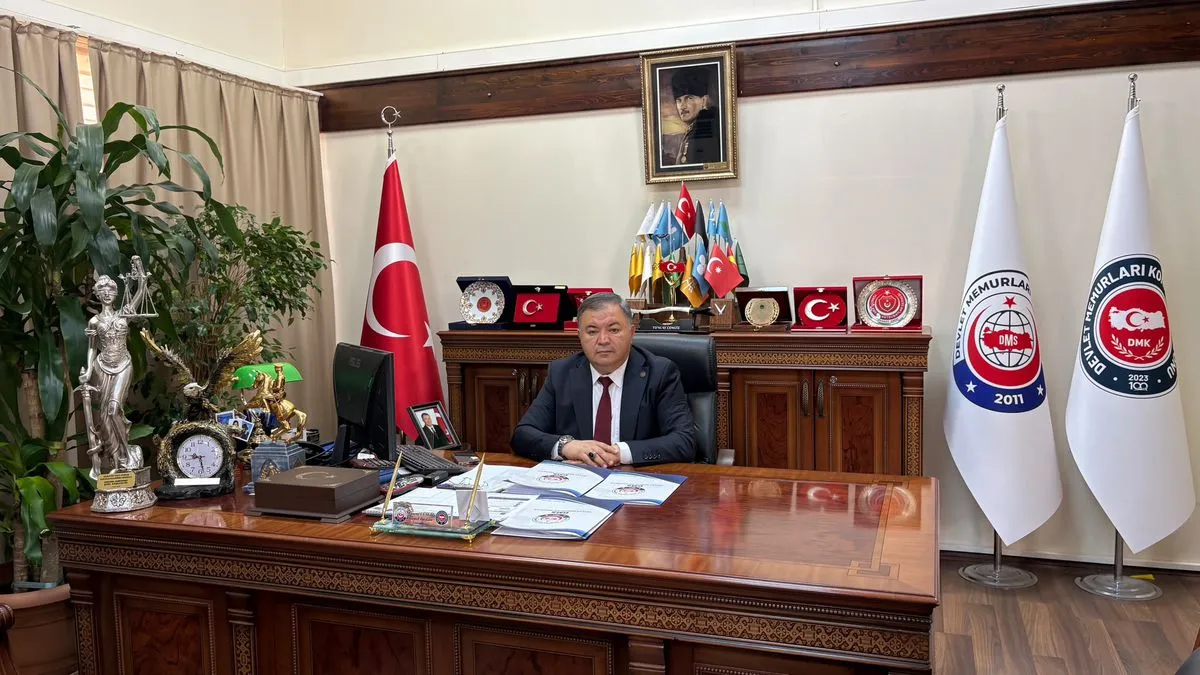 Devlet Memurları Sendikası: "Avrupa’nın en çok çalışan ülkesi olup, çalışanlarının geçim sıkıntısı yaşadığı bir ekonomik düzen sürdürülebilir değildir"