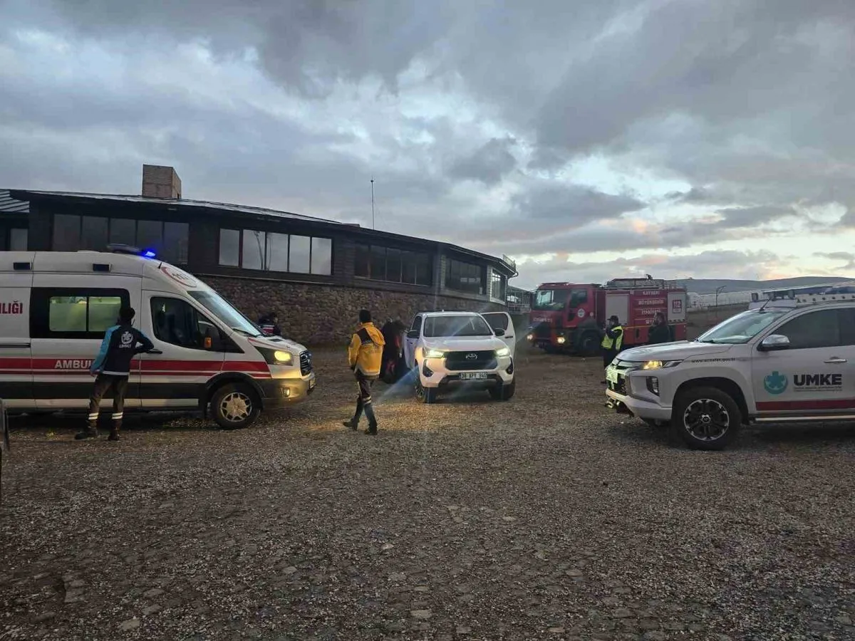 Erciyes'te Donma Tehlikesi Geçiren Şahıs Kurtarıldı