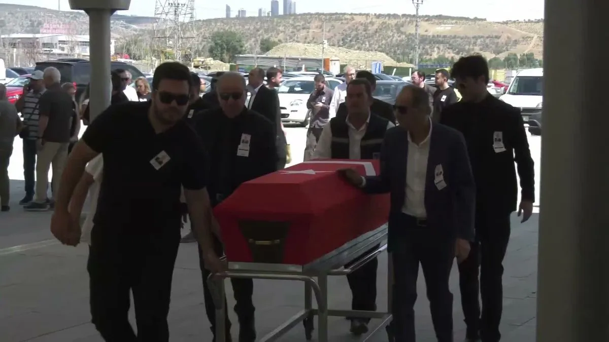 Eski CHP Genel Başkan Vekili Mehmet Cevdet Selvi Son Yolculuğuna Uğurlandı