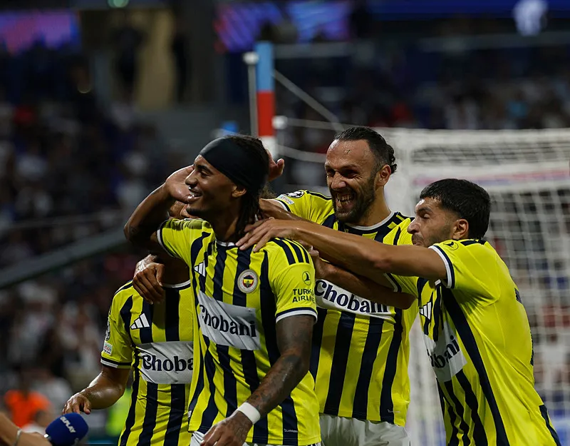 Fenerbahçe Samsun'da seri yakalamak istiyor! İşte İsmail Kartal'ın ilk 11'i