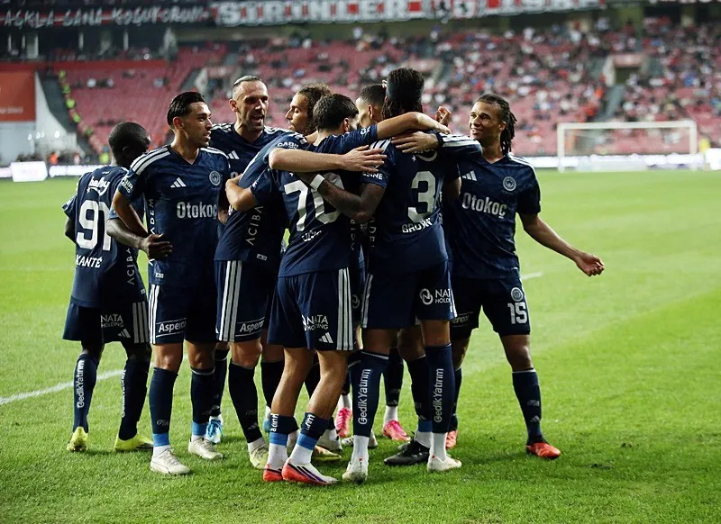 Fenerbahçe Samsun'da Vedat ve Oğuz ile galibiyete uzandı!