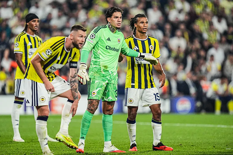 Fenerbahçe'de büyük sürpriz! Yıldız isim Portekiz'e transfer olabilir