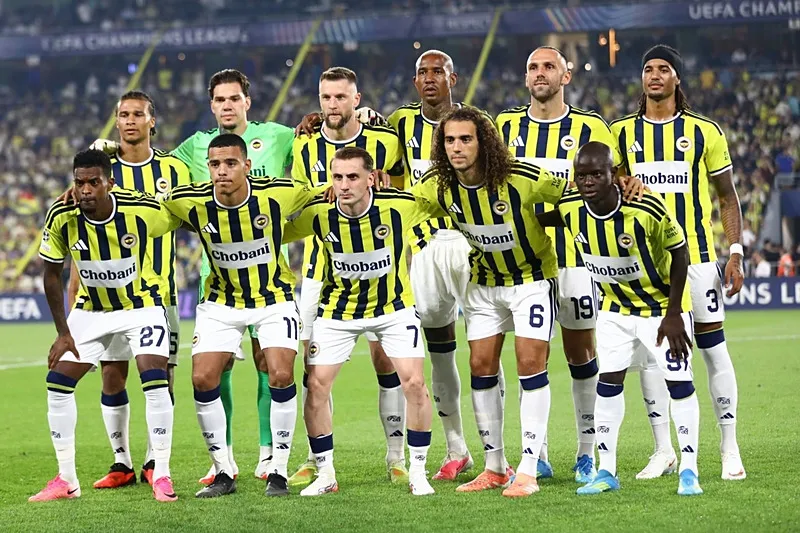 Fenerbahçe'de o isim Rusya yolcusu! Lisansı çıkarılmamıştı