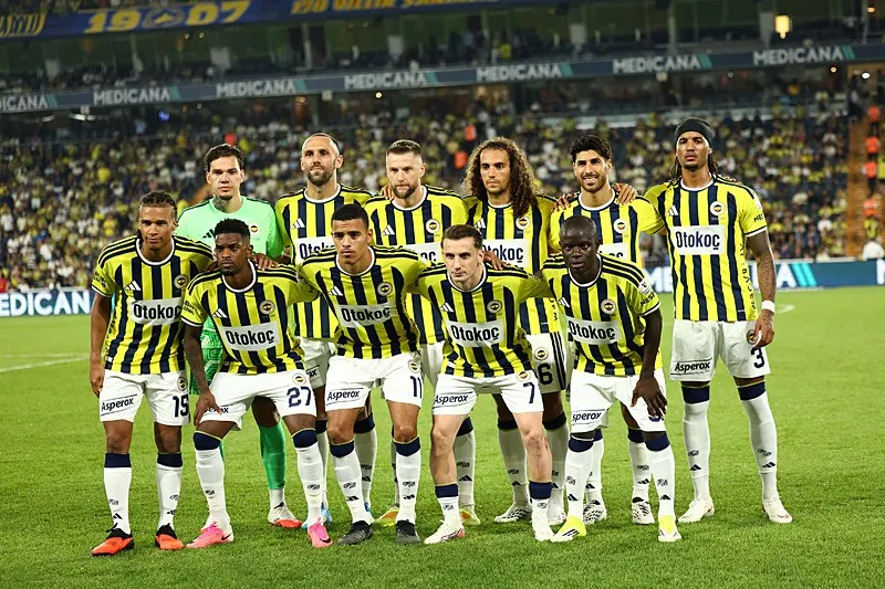 Fenerbahçe'de sürpriz ayrılık! Sezona çok iyi başlamıştı