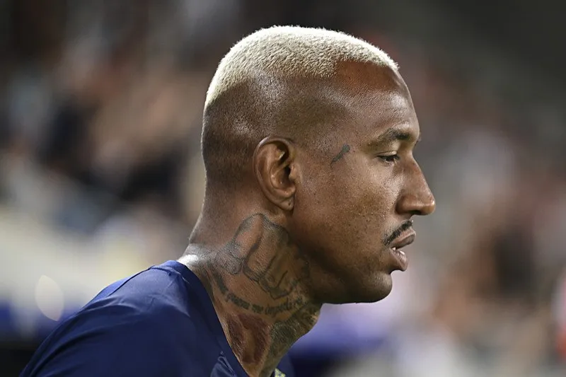 Fenerbahçe'de Talisca'nın ayrılığı sonrası sürpriz transfer hamlesi! Şampiyonlar Ligi rakipleriyle transfer yarışı