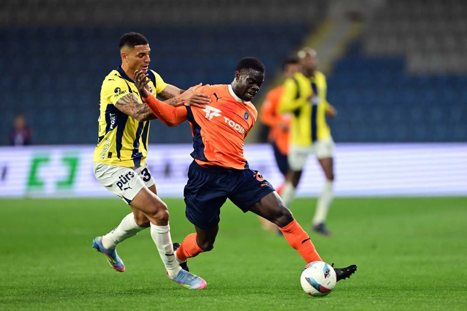 Fenerbahçeli yıldız ülkesine geri dönüyor! Transferde sıcak gelişme