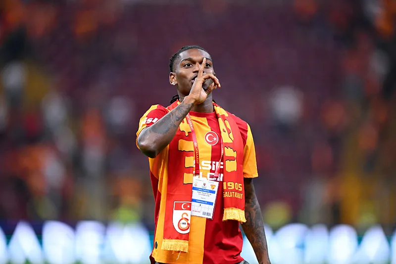 Galatasaray'da Rafael Leao transferinin detayları belli oldu!