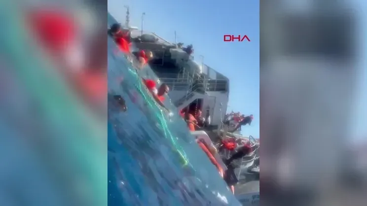 Girne açıklarında alabora olan gemiden yeni görüntüler ortaya çıktı