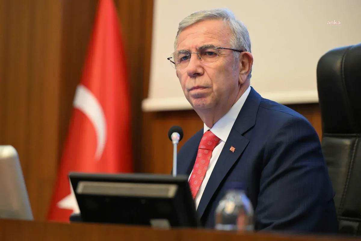 Girne açıklarında yolcu gemisi alabora oldu... Mansur Yavaş: "En büyük dileğimiz, kayıp vatandaşlarımıza bir an önce sağ salim ulaşılmasıdır"