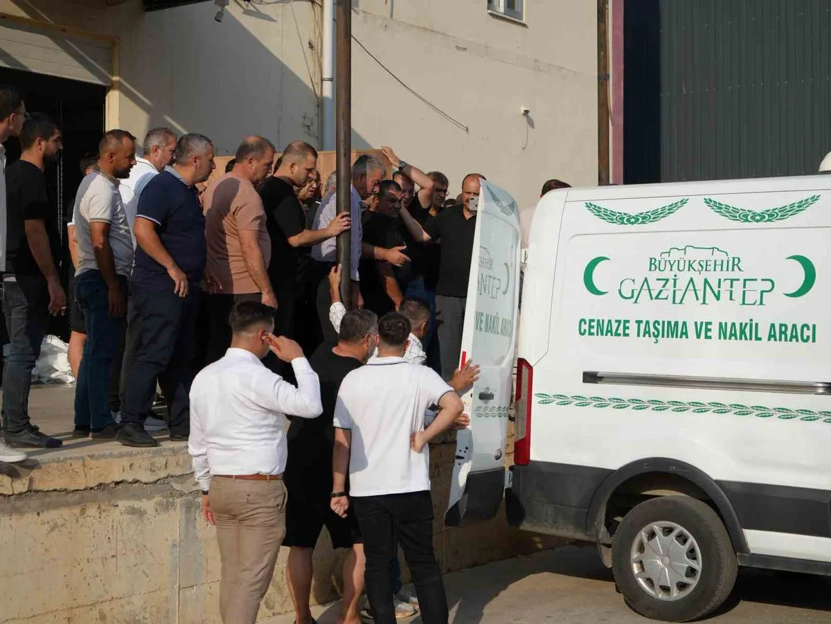 Girne'de batan gemide ölen Balyemez'in cenazesi Gaziantep'te
