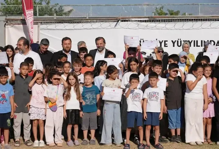 Gürsu’da yaz kurslarında 600 çocuk yüzme öğrendi