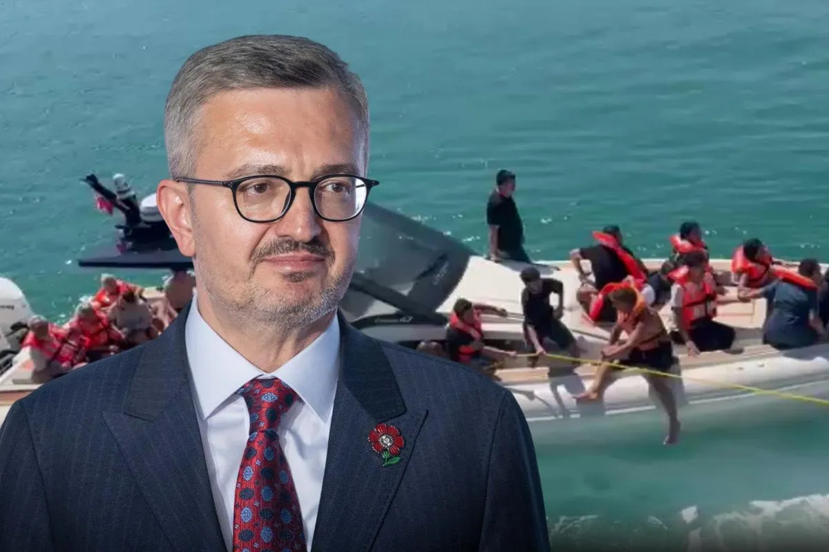İletişim Başkanı Duran: Yolcuların büyük çoğunluğu güvenli bir şekilde karaya çıkarıldı