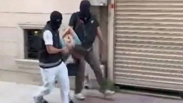 İngiltere’den kırmızı bültenle aranıyordu! İstanbul’da yakalandı