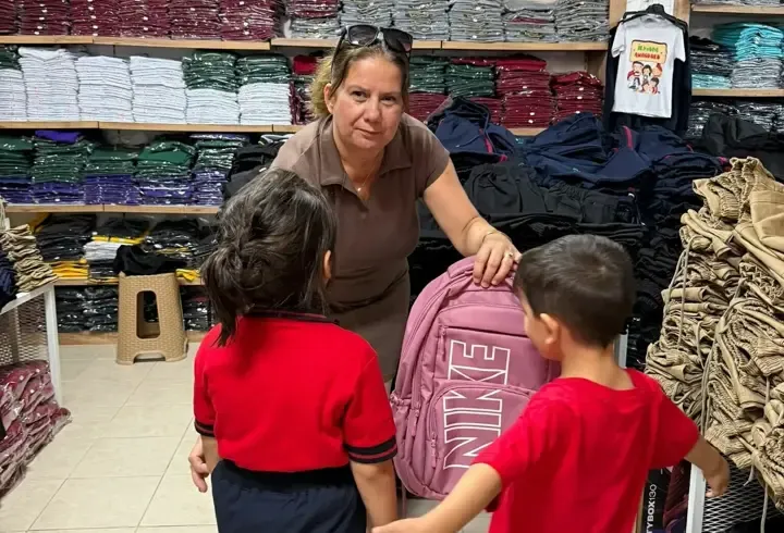 İzmirli hayırsever eğitim için köprü oluyor
