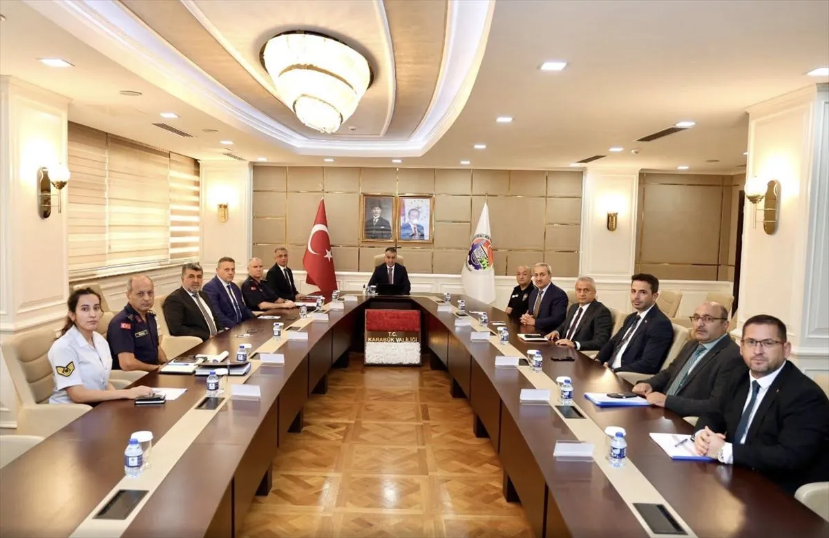 Karabük'te Okul Güvenliği Toplantısı Yapıldı