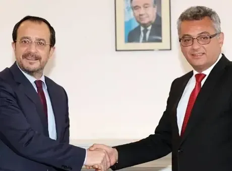 Kıbrıs'ta KKTC Cumhurbaşkanı Erhürman ile GKRY lideri Hristodulidis görüşmesi ertelendi
