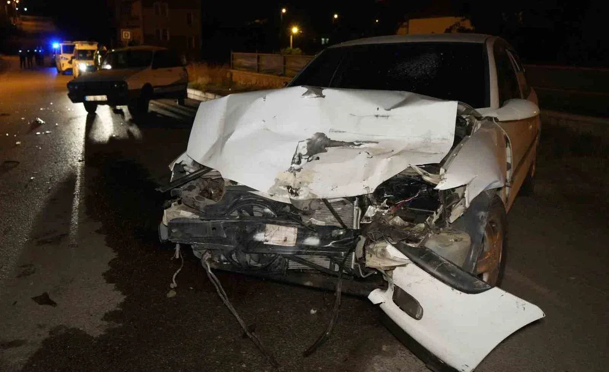 Kırıkkale'de Alkollü ve Ehliyetsiz Sürücü Kazaya Neden Oldu: 4 Yaralı, 250 Bin Lira Ceza