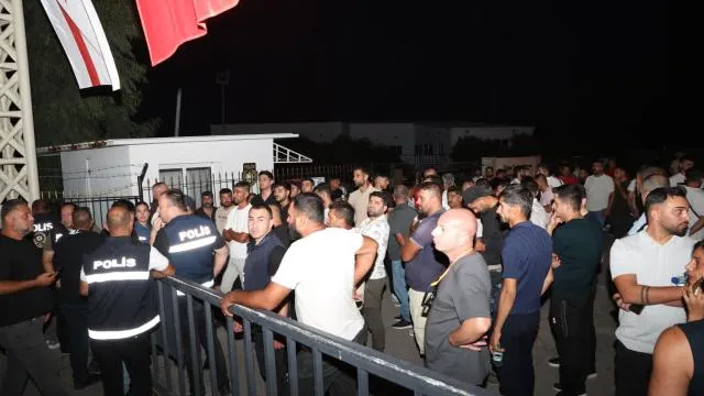 KKTC Girne'de kayıp yakınlarının umutlu bekleyişi devam ediyor