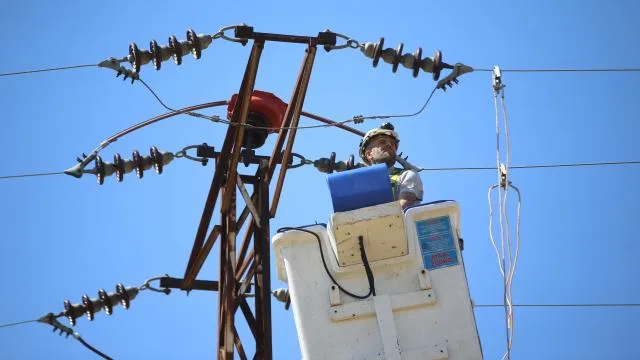 Libyanın batısındaki kentlerde genel elektrik kesintisi yaşandı