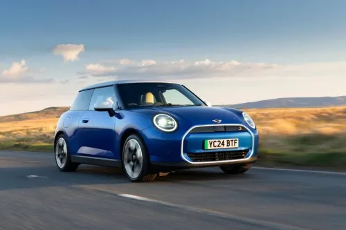 Mini Cooper serisinin tarihinde bir ilk