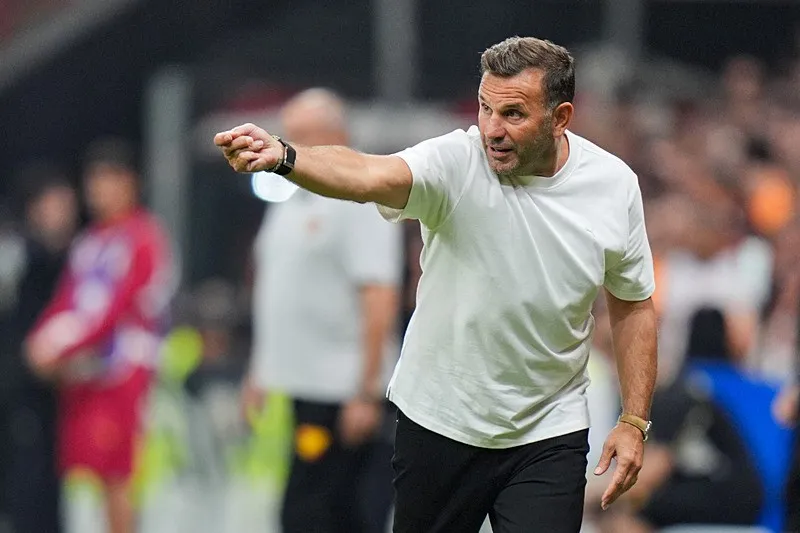 Okan Buruk'tan maç sonu transfer sözleri: Mevki ve isim söylemeyeceğim ama...