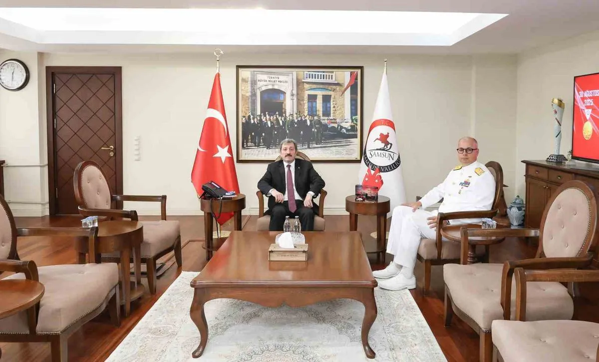 Tuğamiral Gökmen Gücüyen, Karadeniz Bölge Komutanlığı Görevine Başladı