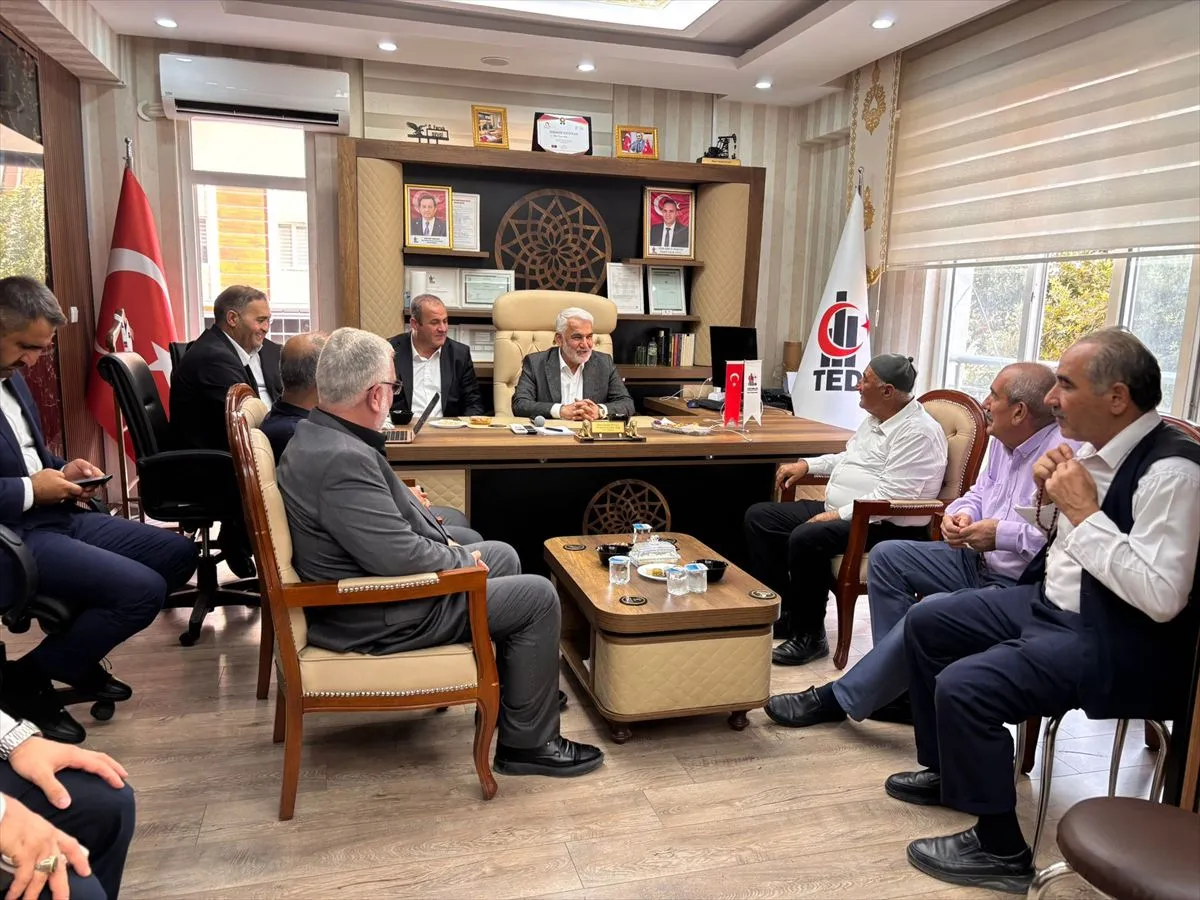 Yapıcıoğlu Siirt'te Ziyaretlerde Bulundu