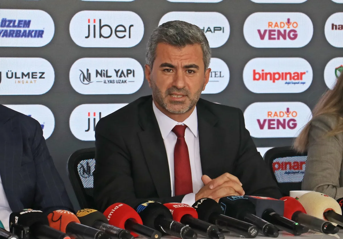 13 puanla lider Amedspor'un başkanı farklı gündemlere izin vermeyeceklerini söyledi