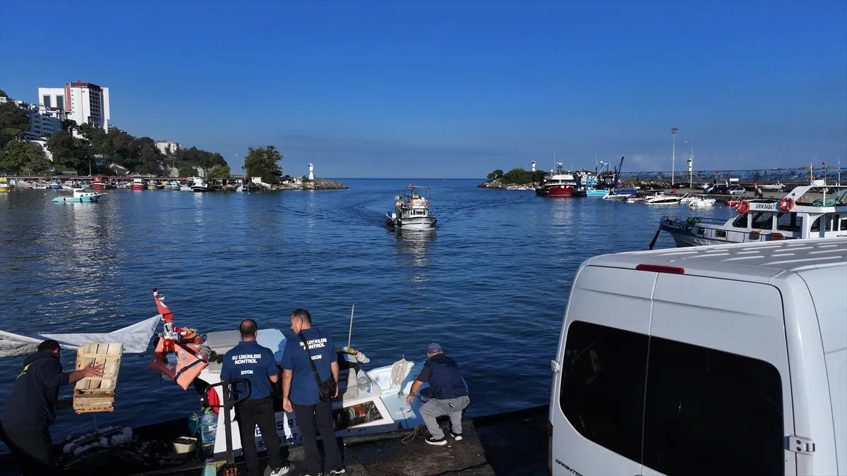 Akçakoca'da balıkçılar palamut bolluğu yaşıyor