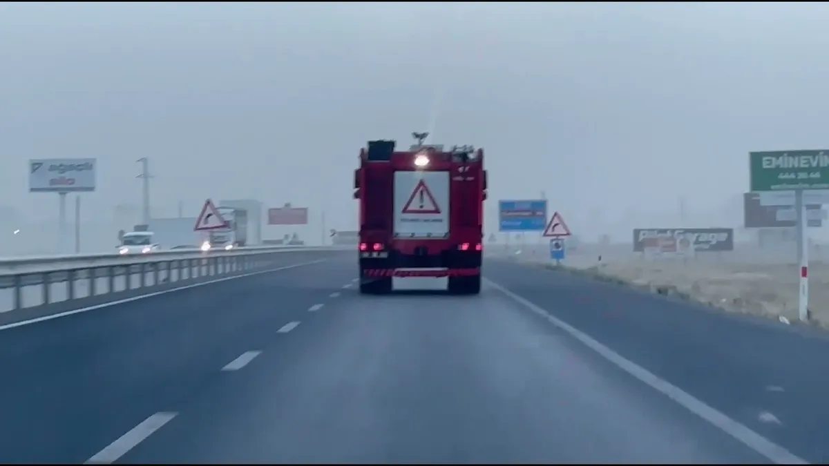 Aksaray-Konya karayolunda toz fırtınası zincirleme kazaya yol açtı: 16 yaralı