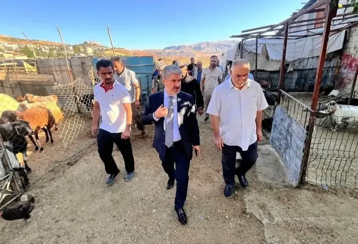 Alkan’dan hayvan pazarı esnafına ziyaret