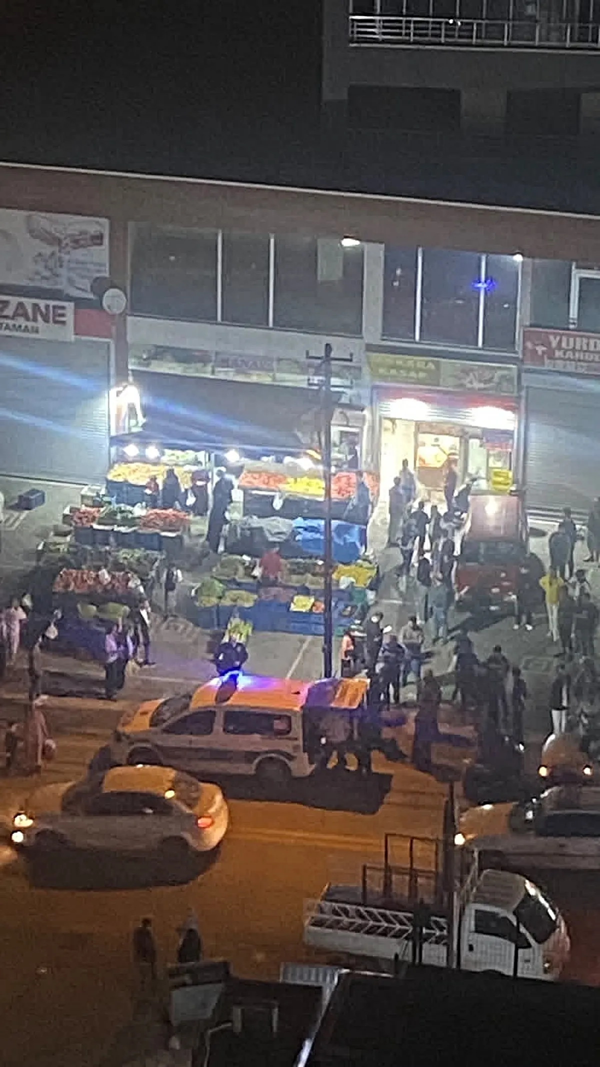 Ankara Altındağ'da manav esnafı arasında sopalı kavga polis müdahalesiyle son buldu