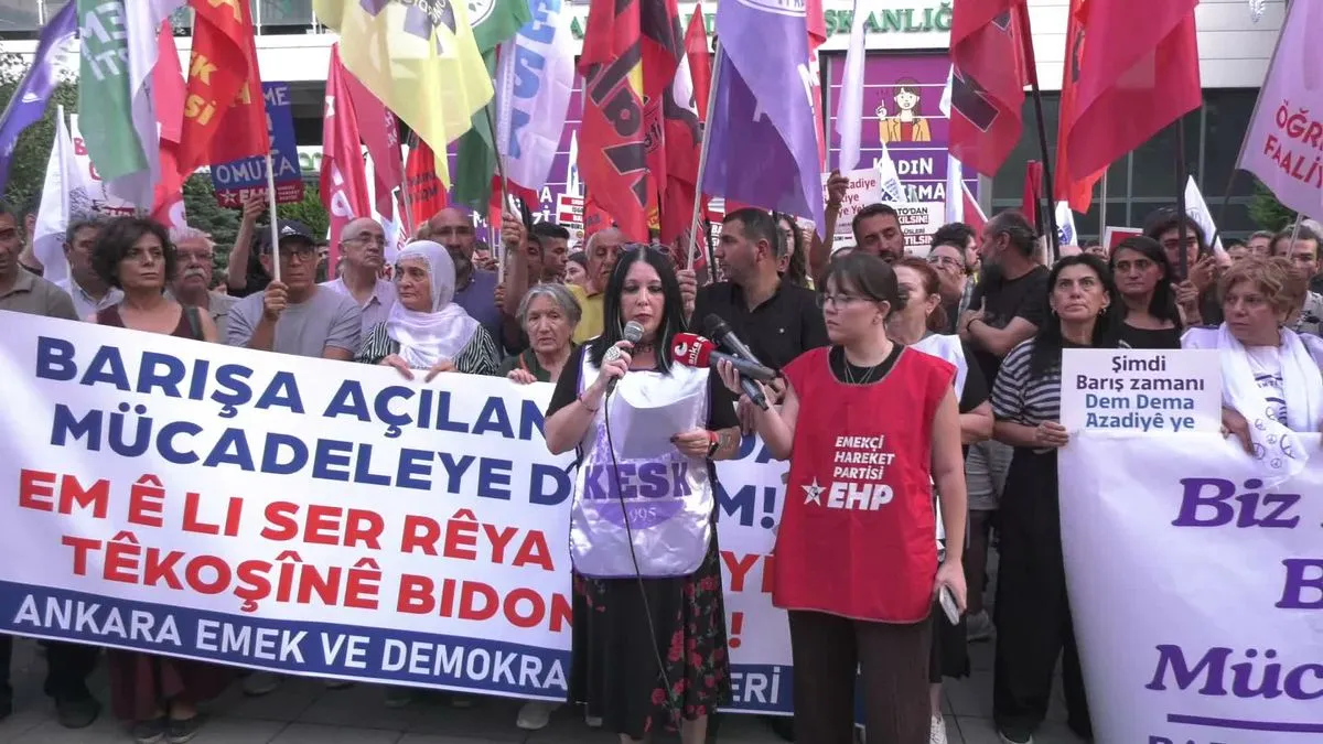 Ankara'da 1 Eylül Dünya Barış Günü Yürüyüşü: 'Geleceğimizi Savaşa Teslim Etmeyeceğiz'