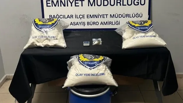 Bağcılar'da uyuşturucu imalathanesine baskın: 22 kilo 970 gram uyuşturucu ele geçirildi
