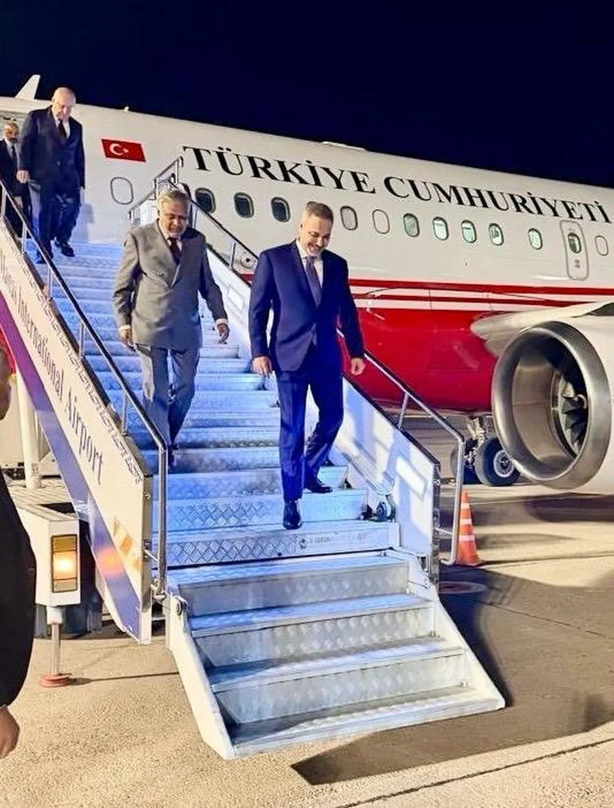 Bakan Fidan ve Güler, Cumhurbaşkanı Erdoğan'a refakat için Bişkek'te
