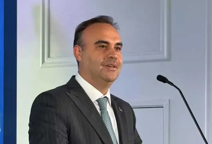 Bakan Kacır: Türk savunma sanayisi ihracat odaklı büyümeyi sürdürecek; hedef ilk 10 ülkeden biri olm