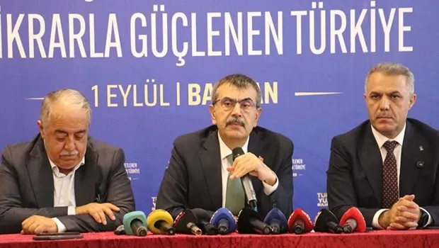 Bakan Tekin'den Batman'da 'Terörsüz Türkiye' çağrısı: Meclis görevini yaptı, top artık bizde