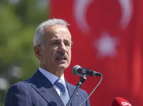 Bakan Uraloğlu, Trabzon Raylı Sistem Hattı Temel Atma Töreni'nde konuştu