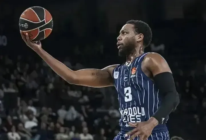 BARCELONA ANADOLU EFES BASKETBOL MAÇ ÖZETİ: Barcelona-Anadolu Efes maçı kaç kaç bitti?