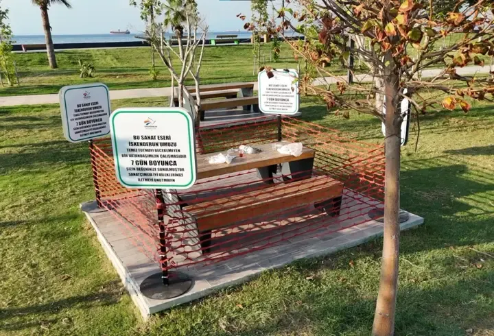 Belediye 'Orantısız zeka' ile 'Sanat eseri' hazırladı! Anlayabilene ironiyle tokat gibi mesaj