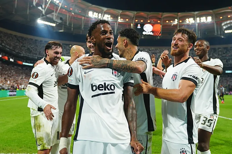 Beşiktaş evinde Marsilya'yı ezdi geçti! İşte maçın özeti