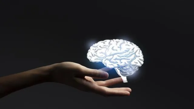 Beyin implantı kıtalararası komutla çalıştırıldı