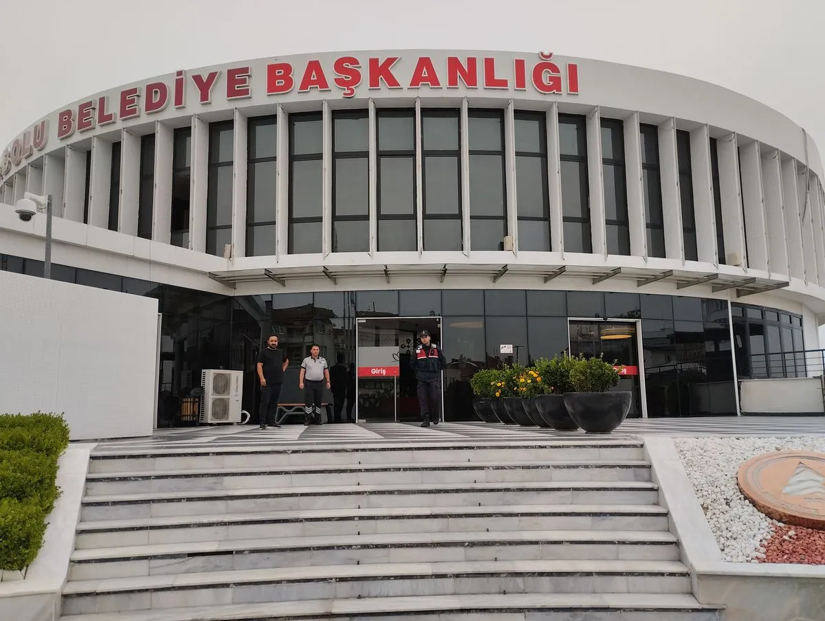 Bolu Belediyesi'nde Çöp Toplama Skandalı: 22 Gözaltı