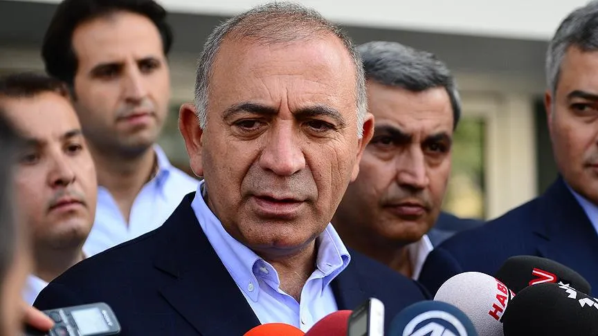 CHP İstanbul İl Kongresi'yle ilgili tedbir kararı kaldırıldı. Gürsel Tekin'in görevi sona erdi