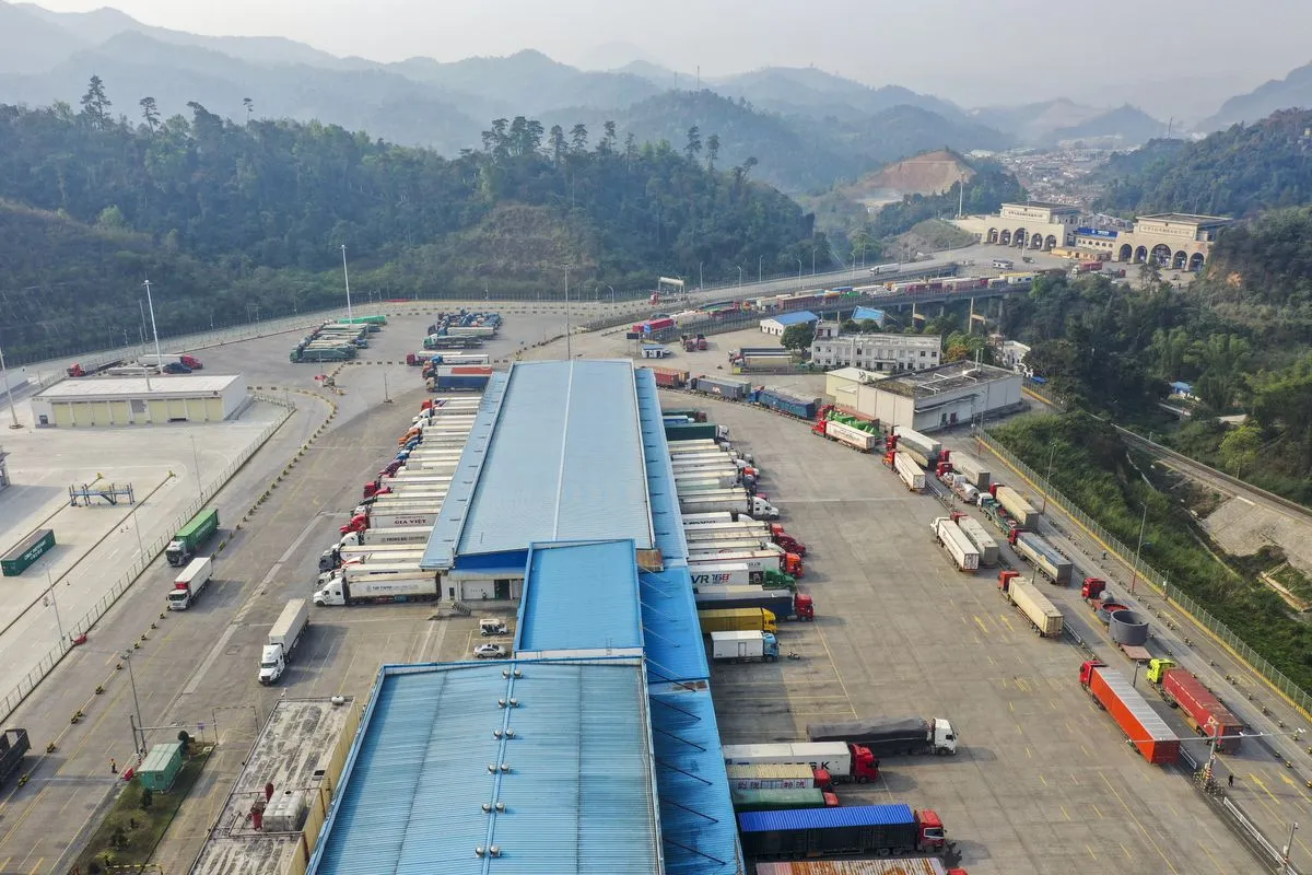 Çin-ASEAN Ticareti 2025'te 1,05 Trilyon Dolarla Rekor Kırdı