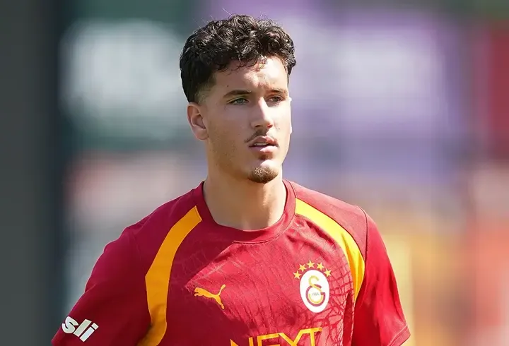Deniz Gül, Galatasaray'daki ilk antrenmanına çıktı