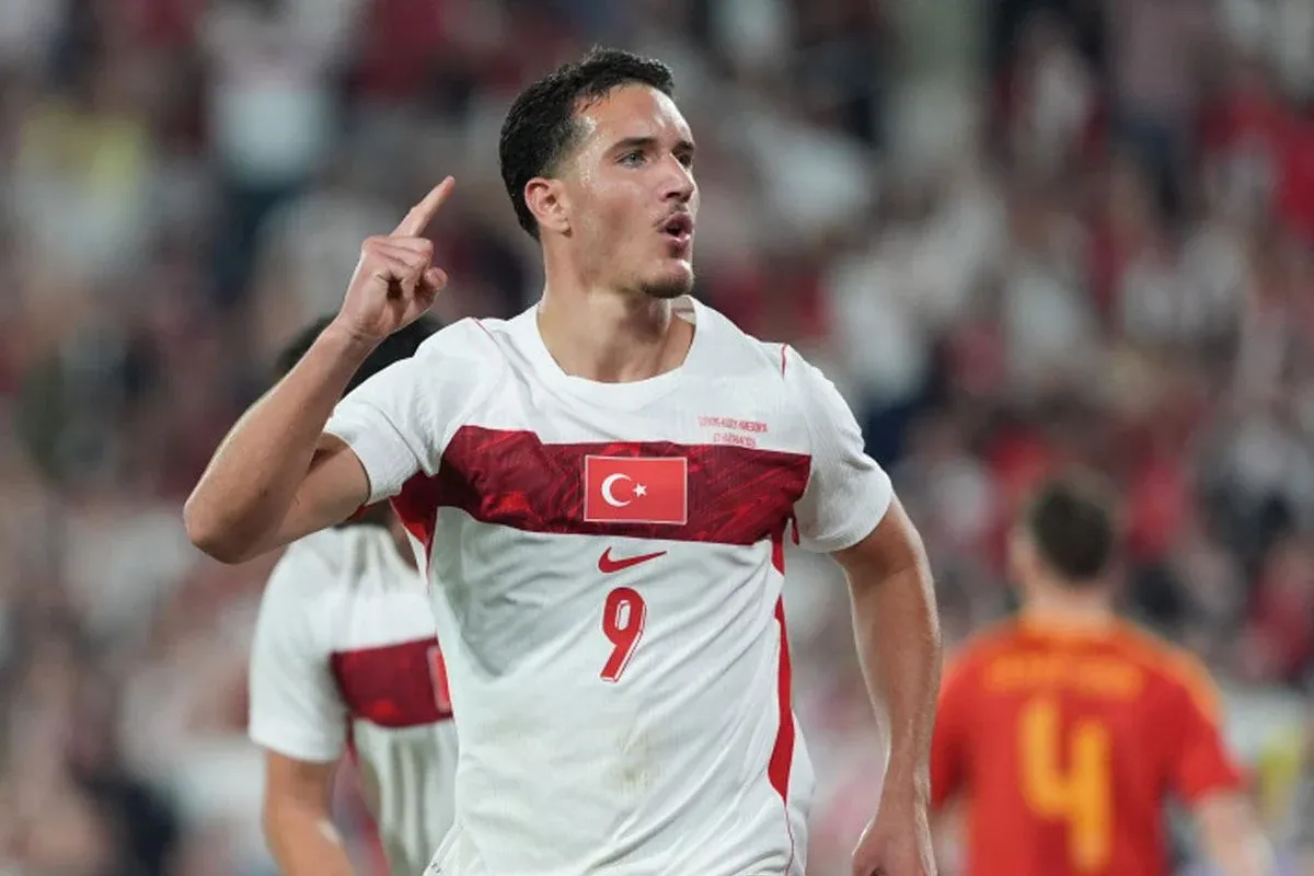 Deniz Gül resmen Galatasaray'da! KAP'a bildirildi, İstanbul'a geliyor