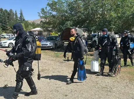 Depremin izi Hazar Gölü'nün dibinden çıktı! Dalgıçlar 9 yıl sonra aynı noktaya indi: Tek tek kayda aldılar